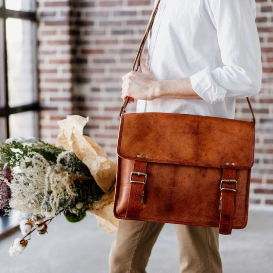 The Oxford Messenger